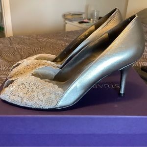 Stuart Weitzman Women’s metallic silver pumps with lace size 10